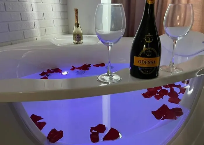 Arkadiya Sky Jakuzi & Angelika 23 Appartement *