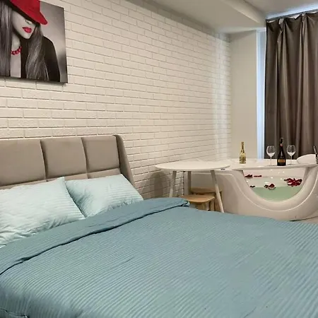 Arkadiya Sky Jakuzi & Angelika 23 Apartment Odesa