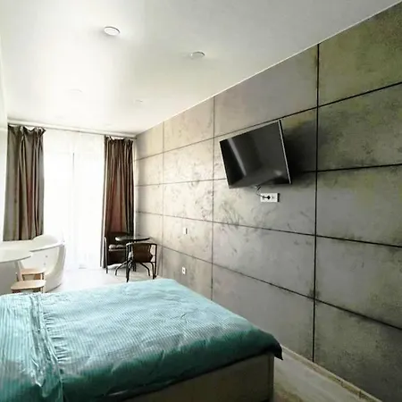 Arkadiya Sky Jakuzi & Angelika 23 Apartmán *